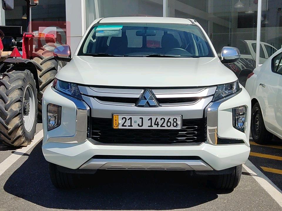 میتسوبیشی L200